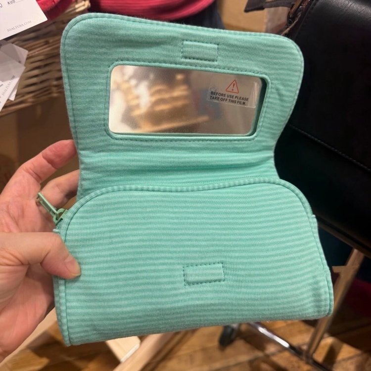 Korean-style Portable Makeup Organizer Bag