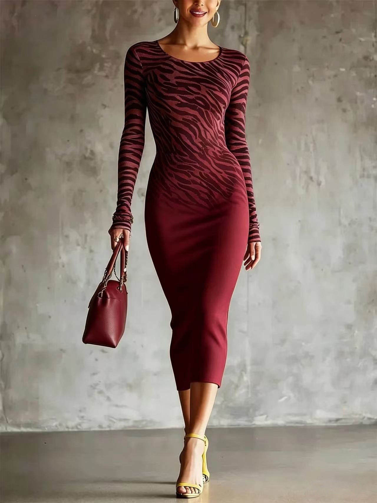 Long-sleeve Crew-neck Midi Bodycon Dress Figure-hugging Skirt – photo 3 of 5