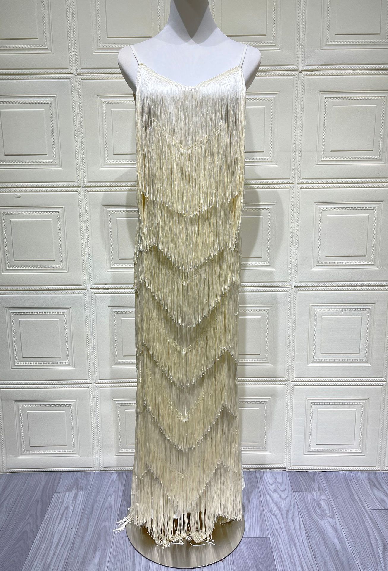 Sexy V-neck Sleeveless Strap Tassel Maxi Dress – photo 3 of 5