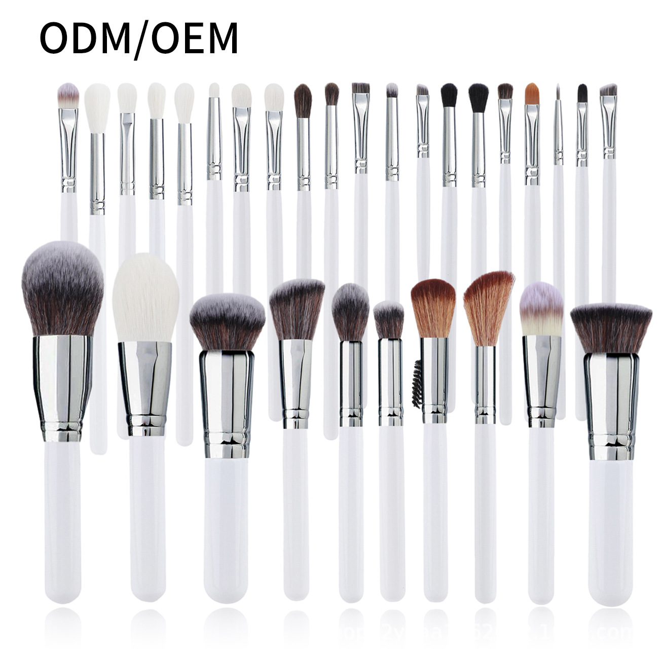 30-piece Black-and-silver Makeup Foundation Brush Set With Ultra-soft Bristles – photo 2 of 5